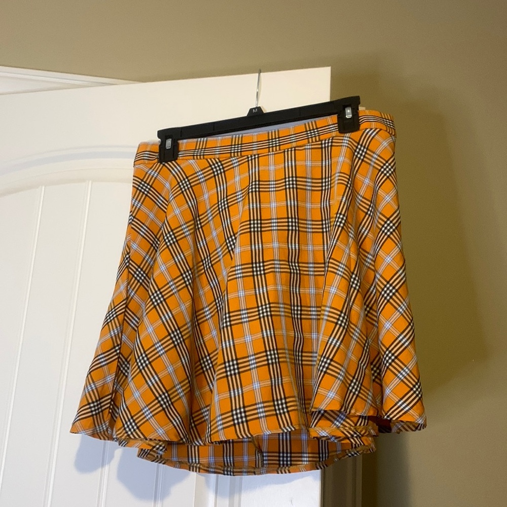 retro 80’s style skater skirt
